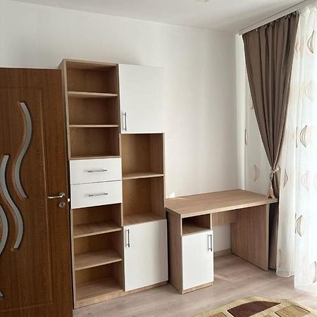 Velovan Apartment Craiova Exterior photo