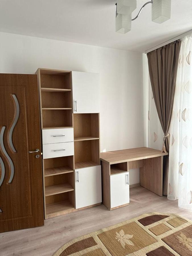 Velovan Apartment Craiova Exterior photo